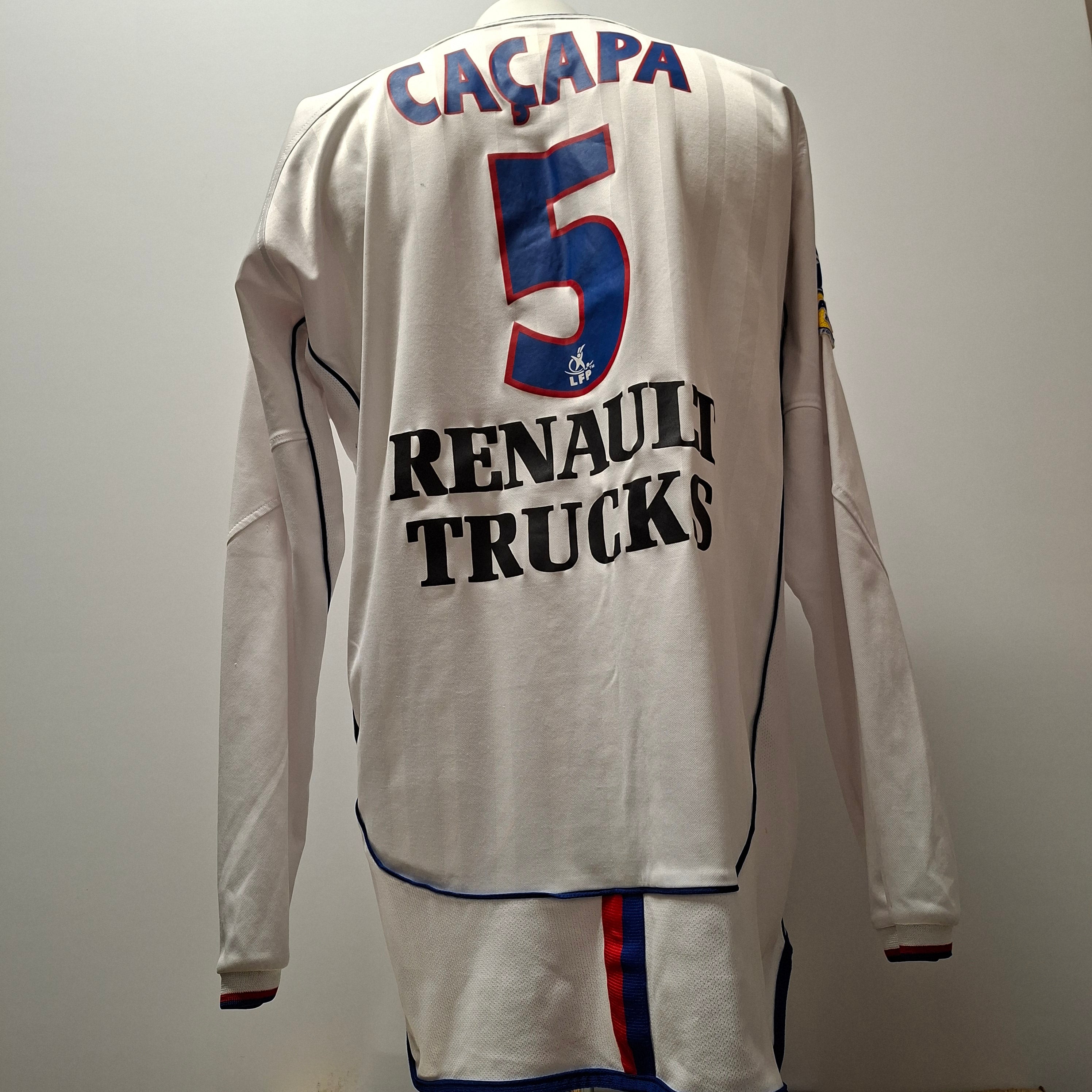 Cláudio Caçapa – Olympique Lyonnais (2002-2003)