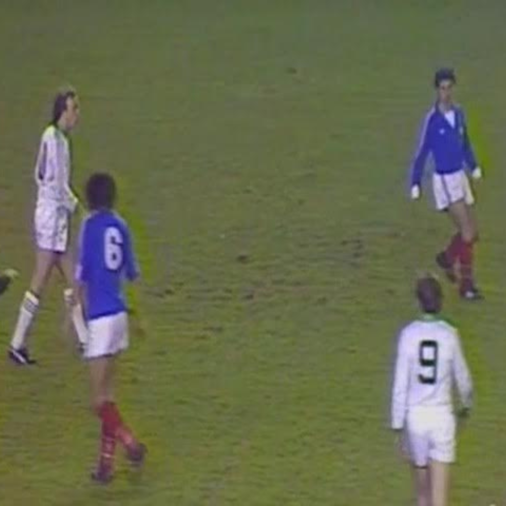 Gerry Armstrong – Northern Ireland Squad (24/03/1982)