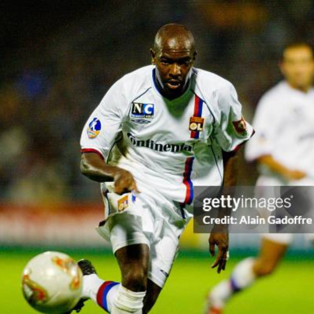 Cláudio Caçapa – Olympique Lyonnais (2002-2003)